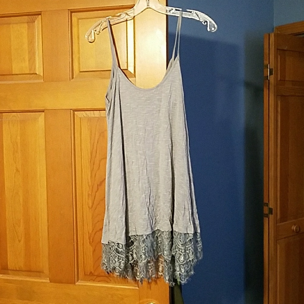 Gray tank top